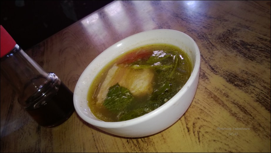 Pareng Vic's Sinigang
